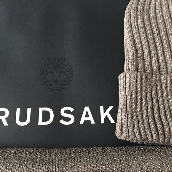 ✨BNWT Rudsak Metallic Anny Scarf and Amel Hat ✨ - Picture 9 of 12